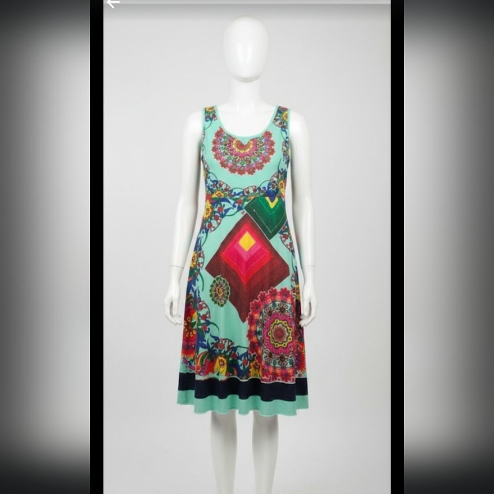 Beautiful summer dress Patterned Sleeveless Dress - Picture 2 of 8